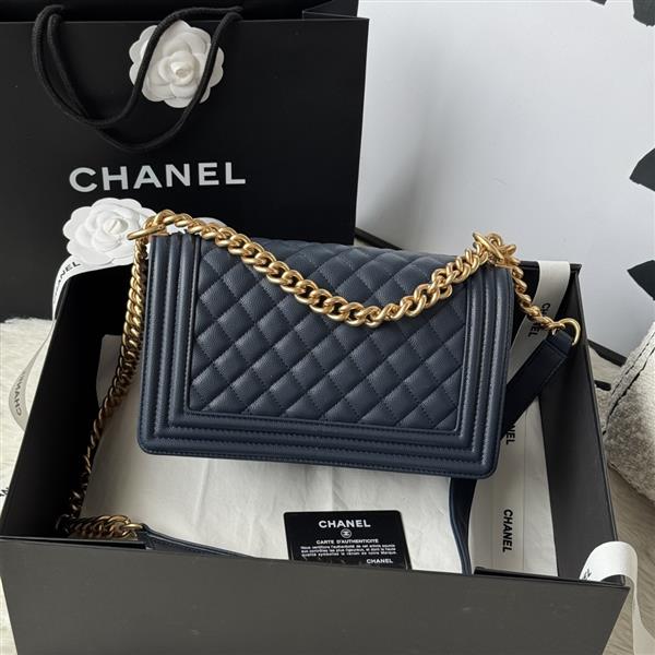 2026127214239757 700